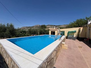 Xalet a Onil. Venta de villa en onil