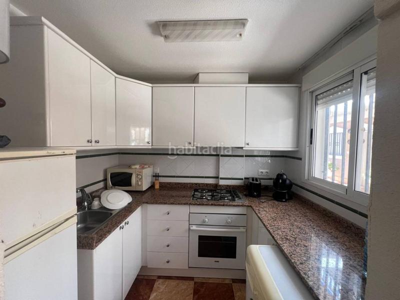 Foto c7c621a0-c405-4bd0-ad65-2c4eb86b6d7f. House with parking in Calas Santiago Bernabeu Santa Pola