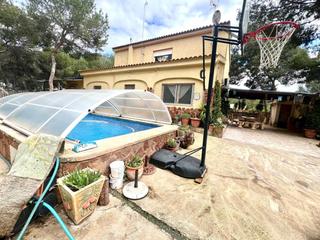 Casa a Tibi. Casa en urbanización terol