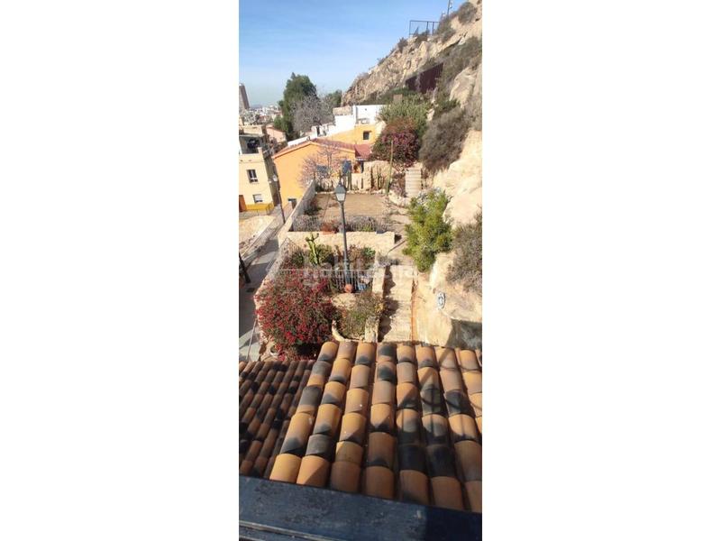 Foto 7bfd5aa2-6b00-4c43-bc32-c9aede6d1f6f. Haus in Casco Antiguo - Sta. Cruz - Ayuntamiento Alicante