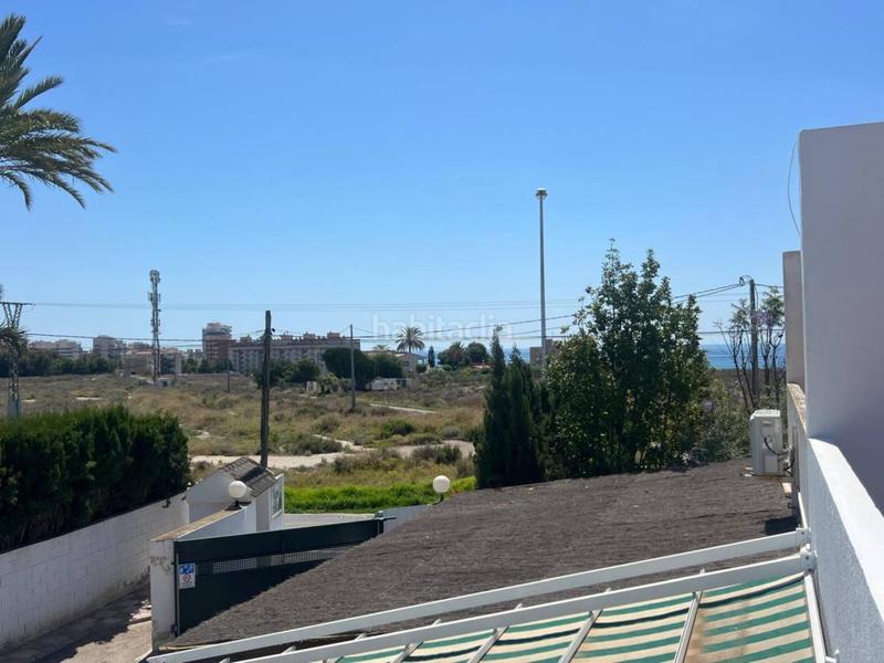 Foto 6307d8c6-b83d-41f1-bc55-eb04b8149387. Casa adosada  en venta en campello playa en Campello (el)