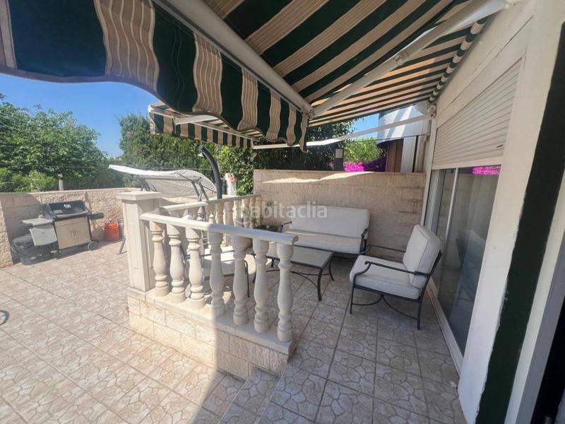 Foto 9f2698da-0332-4e45-a988-3e77a97f775e. Casa adosada  en venta en campello playa en Campello (el)