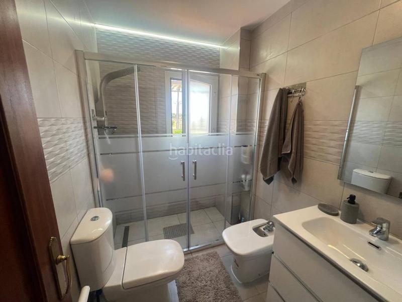 Foto c7f4f64b-089b-42f3-90ac-0c87b834ecb4. Casa adosada  en venta en campello playa en Campello (el)