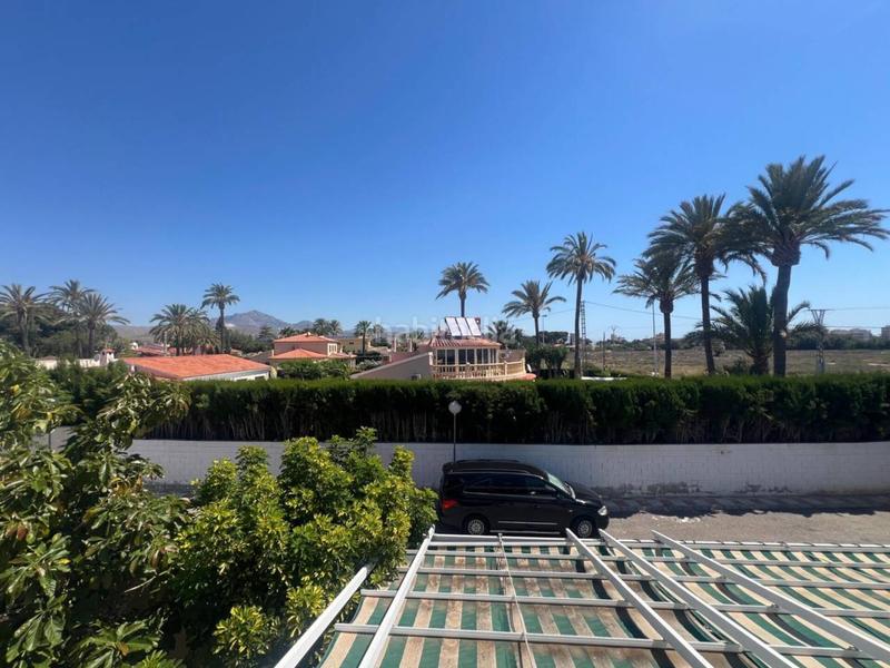 Foto f8a11c45-aa23-4cef-9d3b-f14113e745dd. Casa adosada  en venta en campello playa en Campello (el)