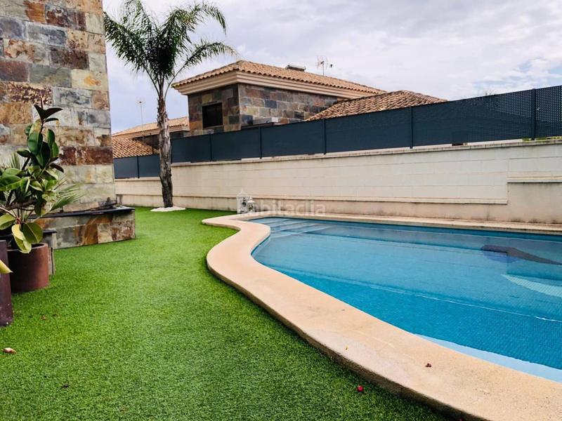 Foto d8633e8a-2b95-46e3-ad9c-dff3bdffa8e5. Chalet espectacular chalet en Pedanías Oeste Aspe