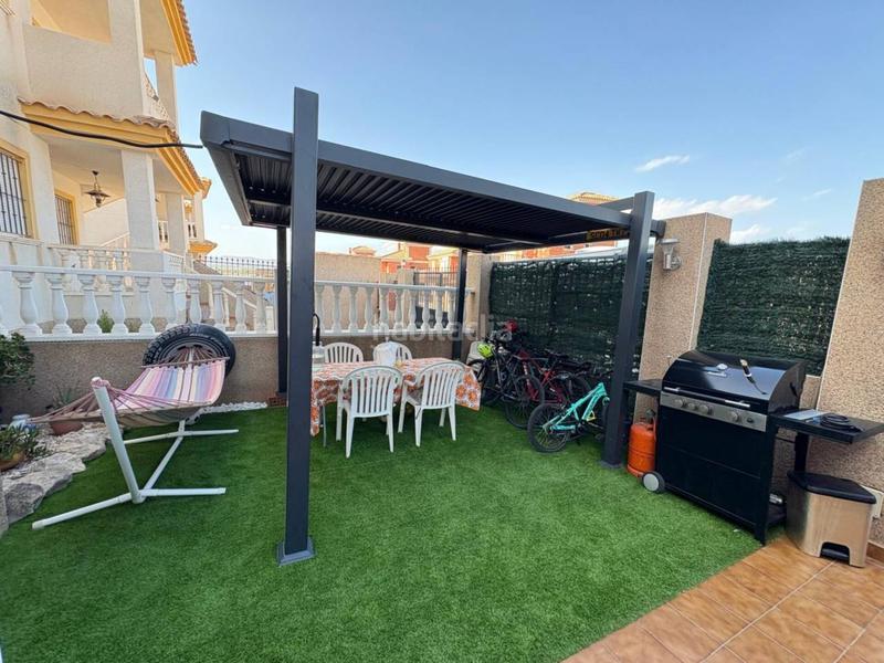 Foto 65a7f522-f8ea-4eb1-8137-0b179e80bb2f. Casa en barcelona 33 bajo internacional en Castalla