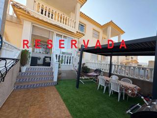 Casa en Barcelona 33. Bajo castalla internacional