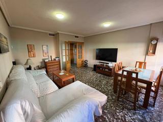 Appartement à Florida Alta. Piso en florida portazgo