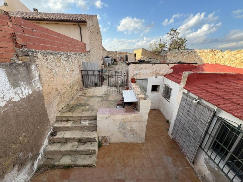 Foto e677edd6-e4dd-4eaf-ba91-d4ac5e2e61fe. Casa a Pinoso