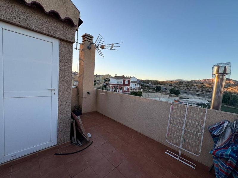 Foto b5aca165-2bcc-4a7e-a282-7f9be3a7441f. Maison jumelée avec chauffage parking dans Monforte del Cid