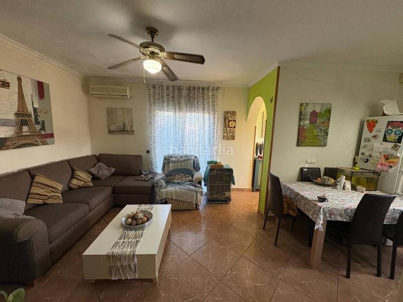 Foto c88f88d4-d2e9-4524-bf25-65860d22fdc9. Casa con parcheggio piscina in Zona Carrefour - Urbanizaciones Torrevieja