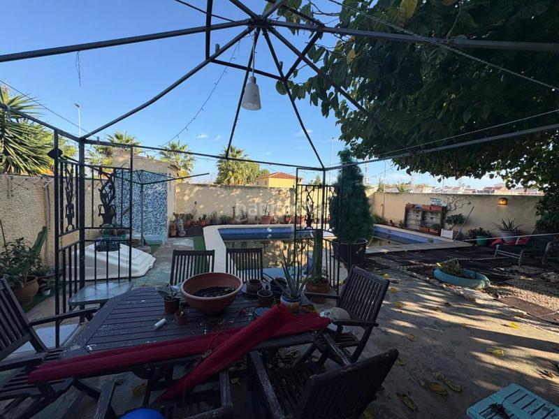 Foto ce215ee2-c32d-467b-8ca3-2596a03501b2. Casa con parcheggio piscina in Zona Carrefour - Urbanizaciones Torrevieja