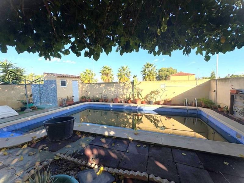 Foto f34c4428-cb40-49ab-b89a-26865e9a1a81. Casa con parcheggio piscina in Zona Carrefour - Urbanizaciones Torrevieja