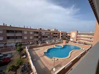 Pis  Avenida salamanca. Piso en santa pola