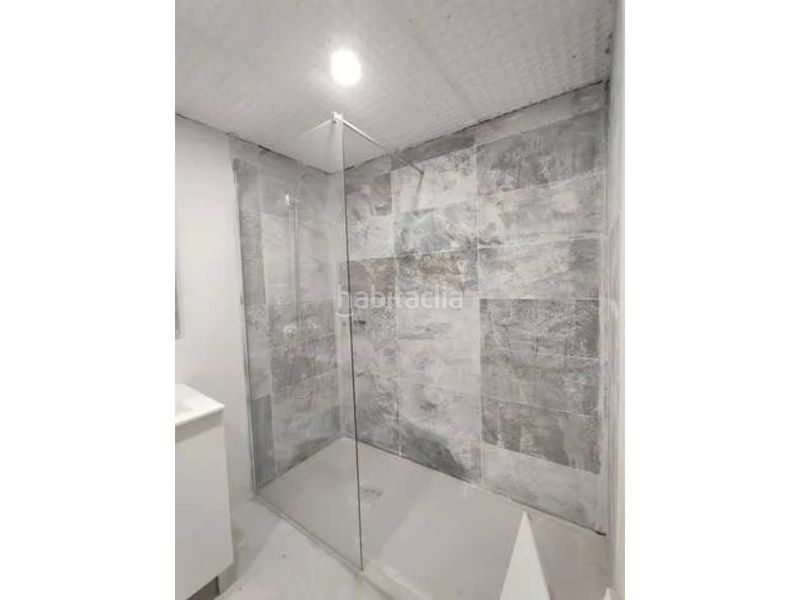 Foto 522ae474-d39c-45c8-8d46-f18981b45166. Casa adossada a Ibi