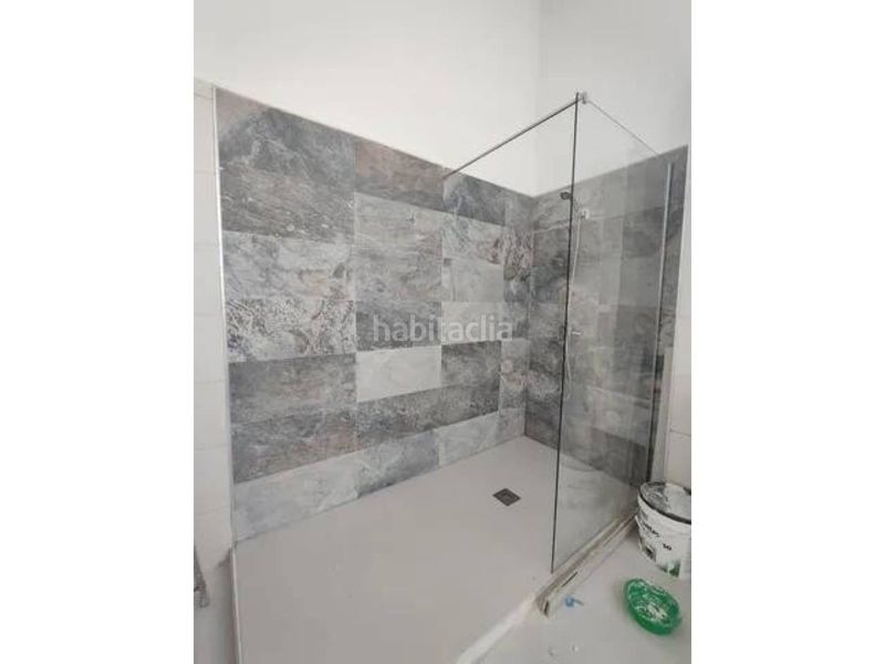 Foto a003ccff-d689-470c-9fa1-096cb45d8e8a. Casa adossada a Ibi