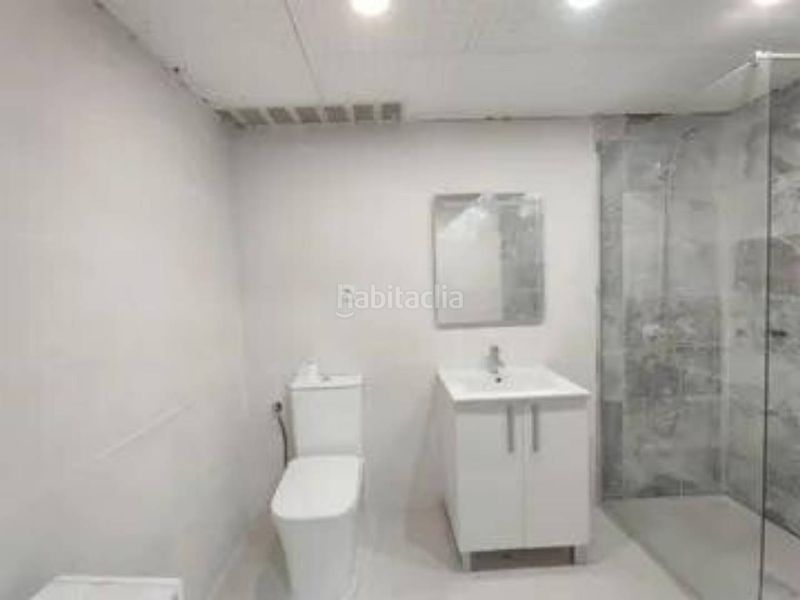 Foto a7a616d7-fb9b-4a72-be5f-8a6e7d99e76e. Casa adossada a Ibi