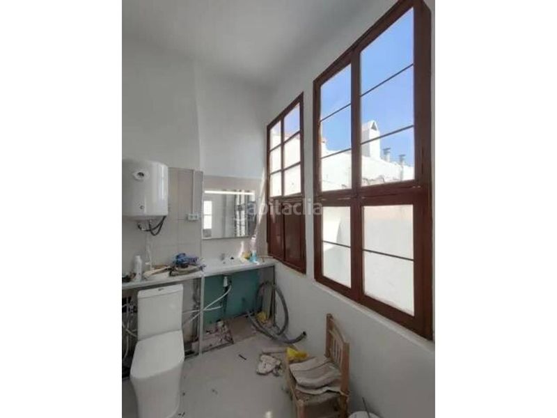 Foto f79339ef-8353-40ee-98e1-e563eb77b7db. Casa adossada a Ibi