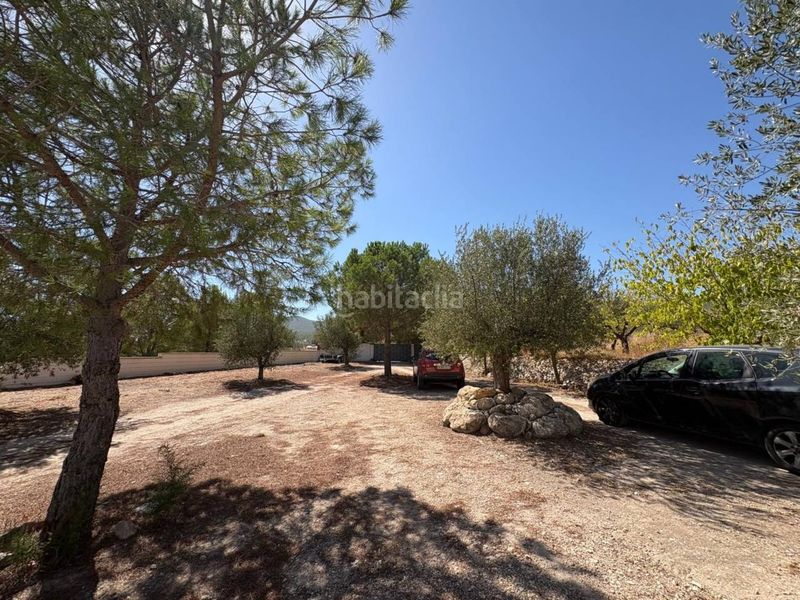 Foto c61b9131-f03d-404c-a961-be76ad95e590. Chalet  en Castalla