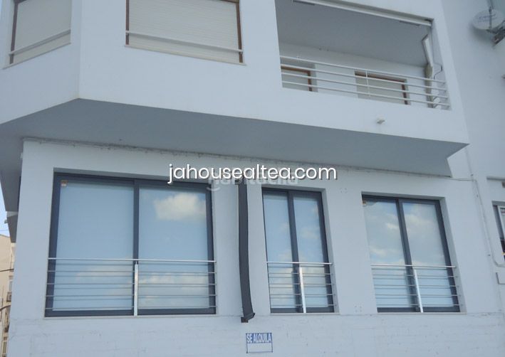 Foto 51750ab6-54de-45f5-bfa1-c95518277593. Local comercial a Altea ciudad Altea