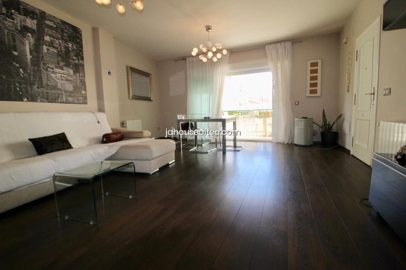 Foto 21b883f5-d37f-47b7-abad-6b6e4832defb. Apartament amb calefacció piscina a L´Olla Altea