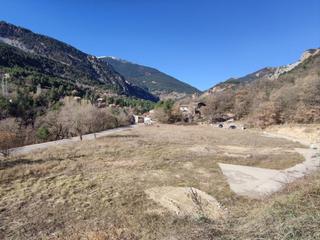 Terreny residencial  Cal sant (els clotassos). Parcela en venta en la coma