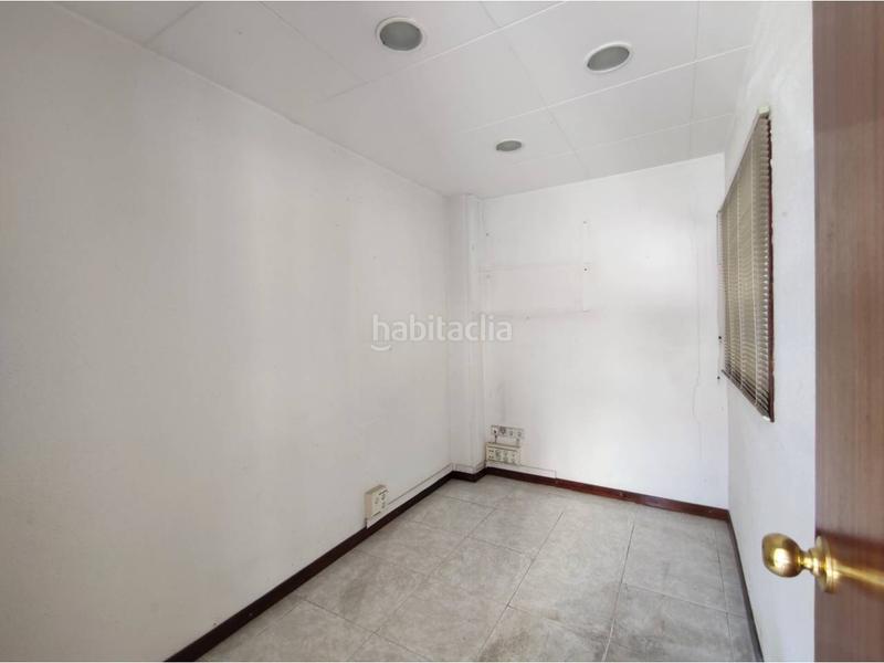 Foto 8e4fd2b9-7078-443d-93c4-99b73e9d05b8. Local comercial local en venta en centrepasseig i rodalies en Manresa