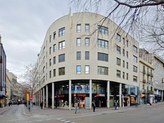 Rent Office space  Muralla del carme. Oficina en alquiler en centrepasseig i rodalies