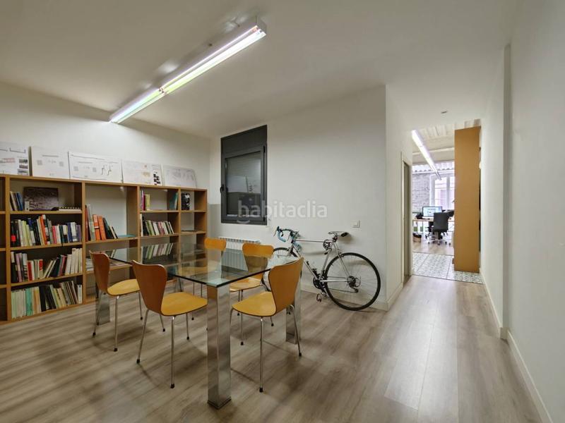 Foto d27a0bab-ffe4-4e49-8c2a-fb9a2e52786e. Location bureau avec chauffage dans Barri Antic Manresa