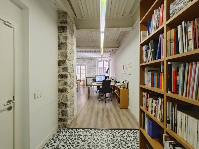 Foto e9660c16-d56d-49ac-8ad7-97d412e5937d. Location bureau avec chauffage dans Barri Antic Manresa