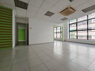 Location Bureau  Pompeu fabra. Oficina en alquiler en manresa, edificio cataluña.
