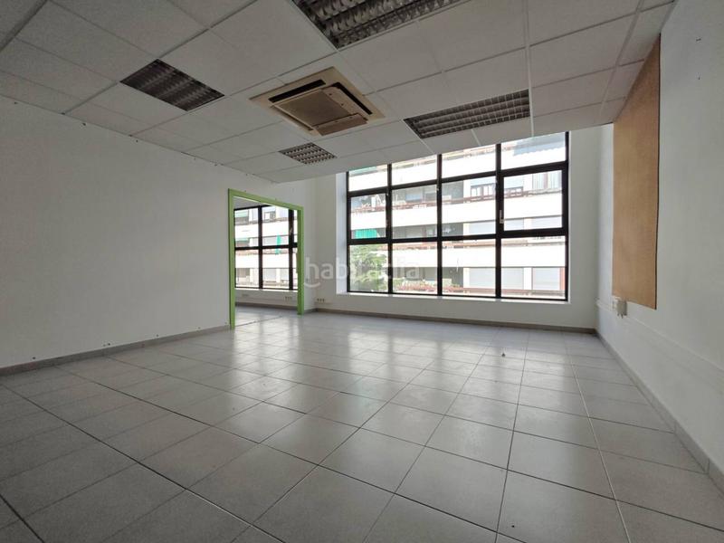Foto 4ea0cf24-40a9-4903-92ad-5793836cc0ae. Rent office space with heating in Centre - Passeig i Rodalies Manresa
