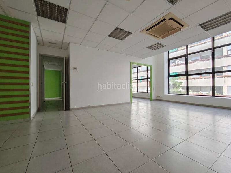 Foto 61c2d68f-cbce-4481-853c-0a643dc35beb. Rent office space with heating in Centre - Passeig i Rodalies Manresa