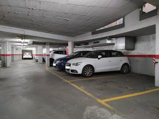 Parking coche  Muralla sant domènech. Parking en venta en centrepasseig i rodalies