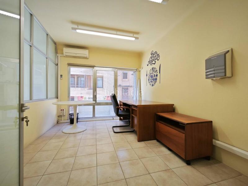 Foto 78634fb9-eae4-439d-806a-06d3272a0e60. Bureau avec chauffage dans Plaça Catalunya Manresa