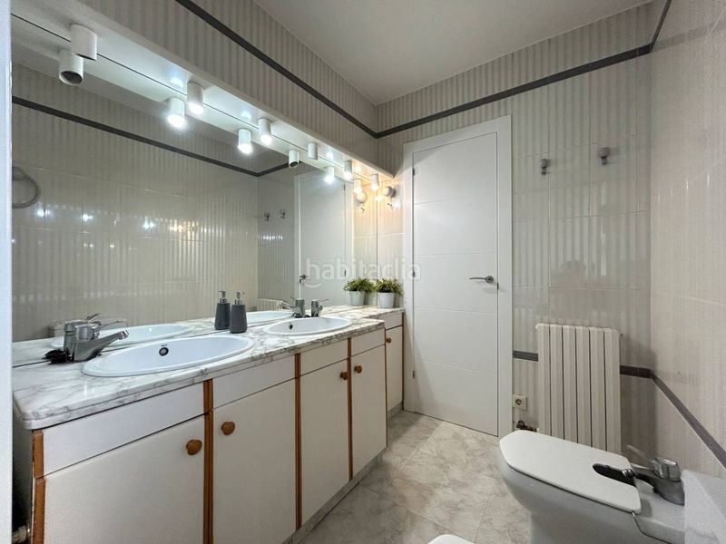 Foto cb073989-fe7d-41fe-a7ee-152ac176ef1f. Dúplex  con dos terrazas en venta en el paseo pere iii en Manresa