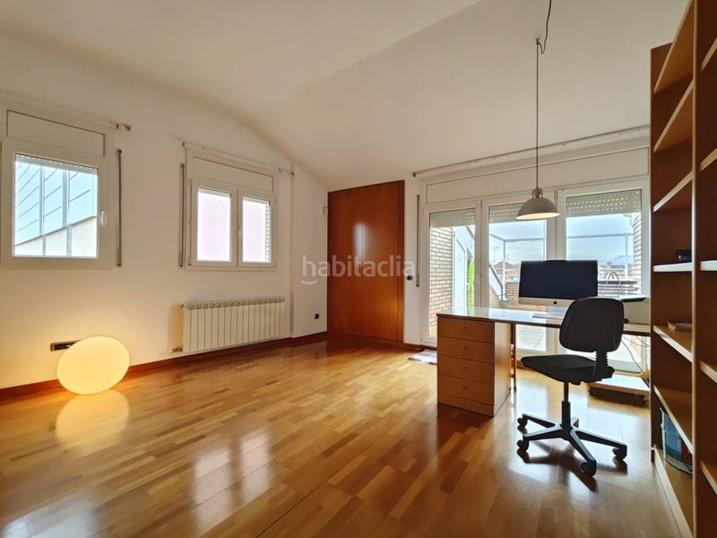 Foto ba33d468-9778-4a98-9929-c1bfa0d7f0a6. Dúplex amb calefacció aparcament a Poble Nou Manresa