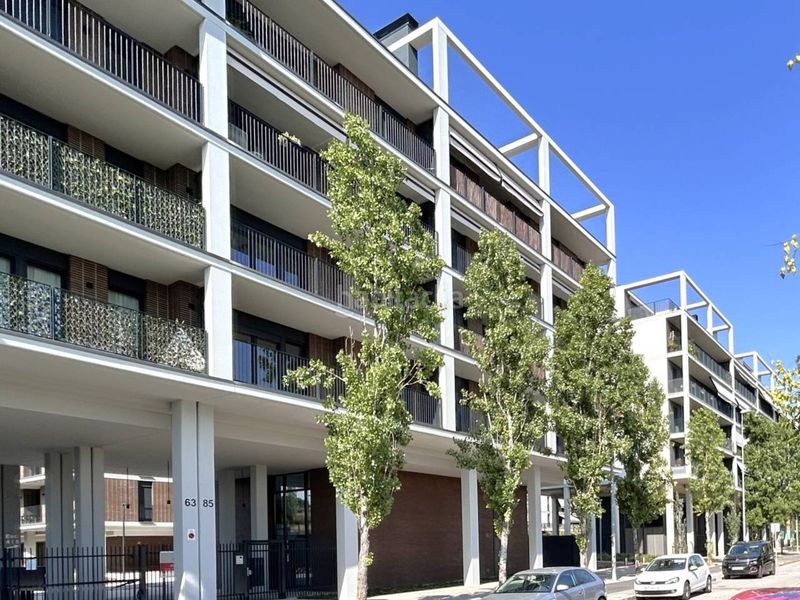 Foto f034a852-7025-49d2-9461-0b68626475a9. Miete etagenwohnung mit heizung parking pool in bases de Manresa - carretera de santpedor Manresa