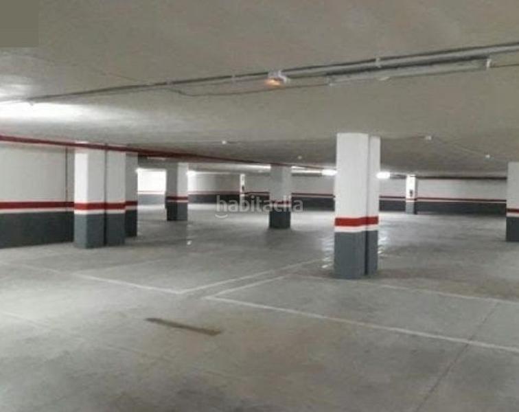 Foto e7e0f946-81bf-426b-98c0-04ba0e83e57e. Aparcament cotxe a Zona Avenida del Mar Castellón de la Plana