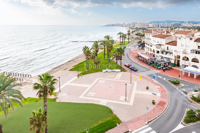 Foto 1bd17e3a-ad63-4859-a9c1-bbb909cedf5f. Piso impresionantes vistas en primera linea de playa en Oropesa del Mar