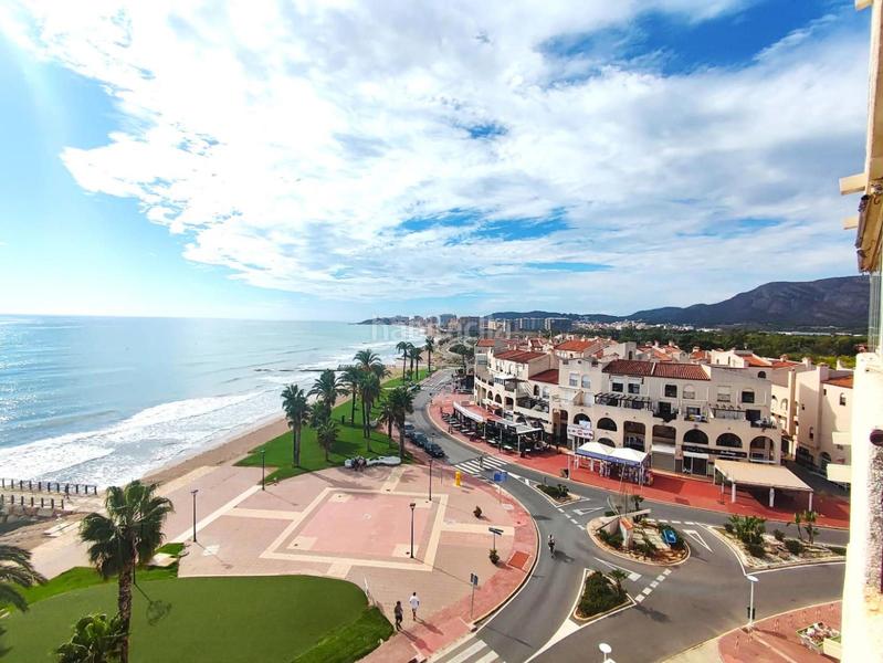 Foto 7d8fc404-d108-4852-af9f-5b22c9805c96. Piso impresionantes vistas en primera linea de playa en Oropesa del Mar