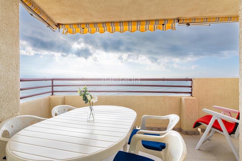 Foto a9353bf1-a830-410b-a19a-7bb49bd83a27. Piso impresionantes vistas en primera linea de playa en Oropesa del Mar