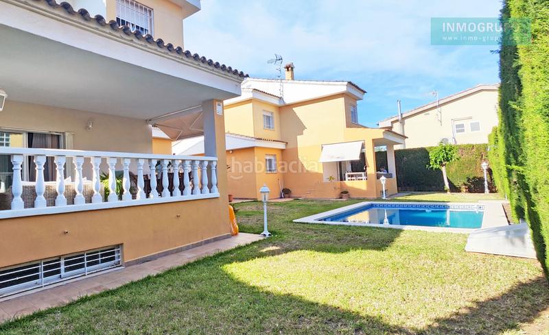 Foto 8891813f-47a5-436c-973f-1c32f0cdc3ae. Casa en benicasim-benicàssim - av ferrocarril 105 villa a la venta en benicasim en Benicasim / Benicàssim