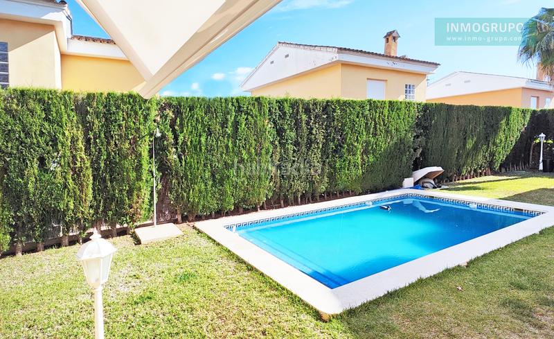 Foto e806ac39-450b-4b6d-aed5-0416aebac6b8. Casa en benicasim-benicàssim - av ferrocarril 105 villa a la venta en benicasim en Benicasim / Benicàssim