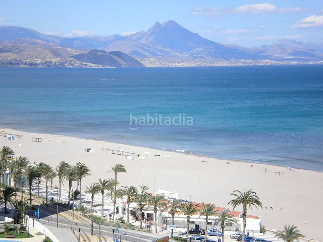 Foto f44185a0-4ed9-419c-b5e5-e7388003c5cc. Pis amb aparcament piscina a Playa de San Juan Alicante