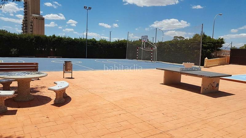 Foto a251a5bb-a888-4f25-bcd7-69491c66de40. Location appartement avec chauffage parking piscine dans Campello (el)