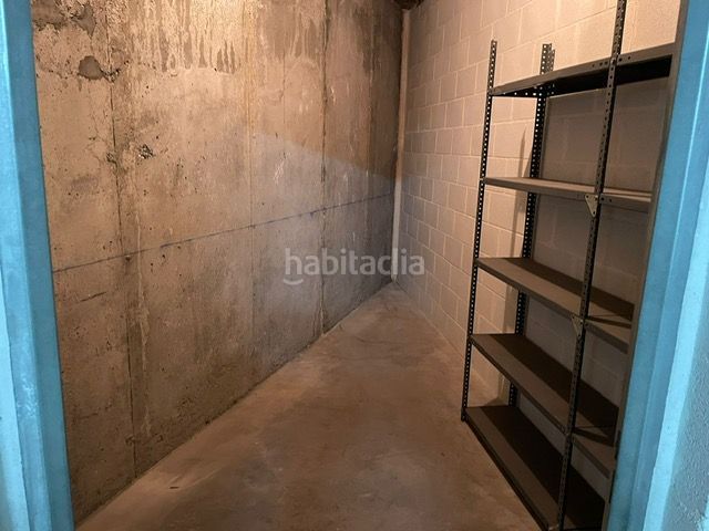 Foto 8ea003d5-57e2-4d24-ad95-14c70f627d74. Local comercial a Campello Playa Campello (el)