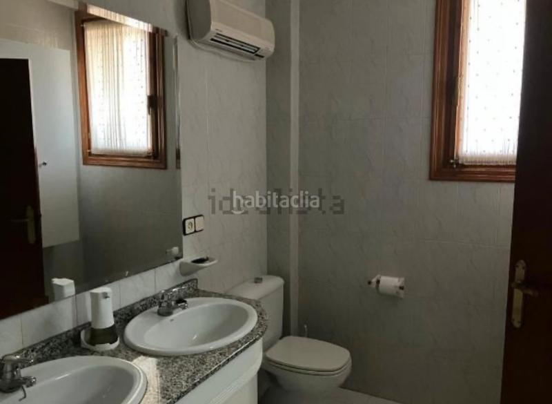 Foto 125ad1ae-c750-4242-a625-b31cba3e288b. Maison jumelée avec parking dans Pinoso