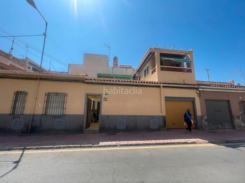 Foto 58961c45-a273-43ff-8f62-7c703779a5e2. Casa a schiera con parcheggio in Los Ángeles Alicante
