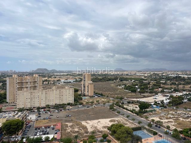 Foto 474179e7-6b69-4d9e-a2eb-c48866b915cc. Pis amb aparcament piscina a Playa Muchavista Campello (el)